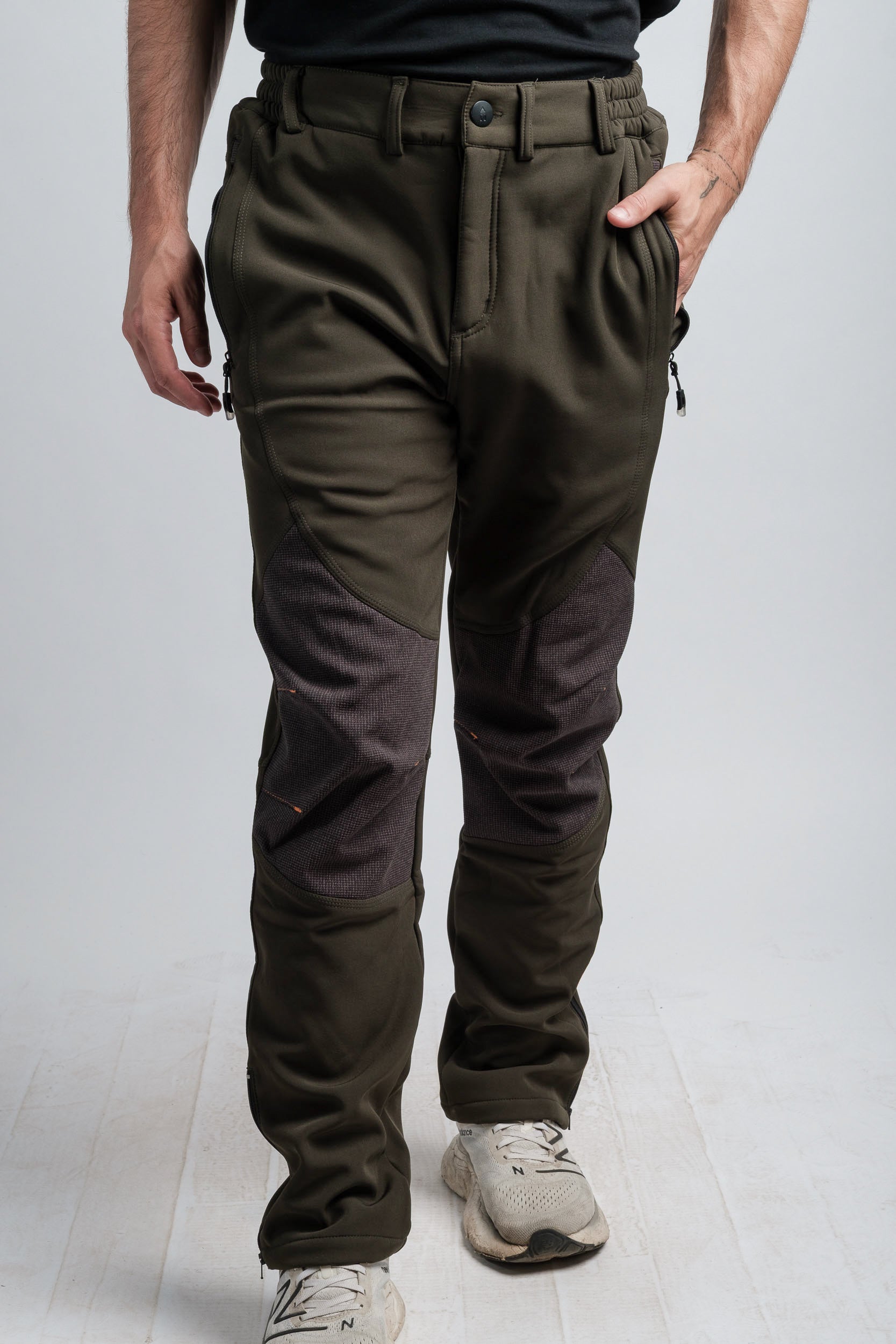 Northbound Gear mens Adventure black water resistant pants fit

